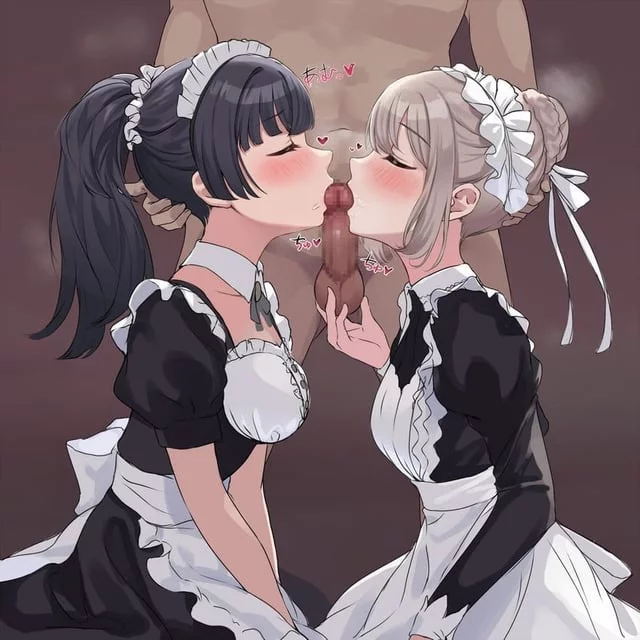 Blowjob from 2 Maids
