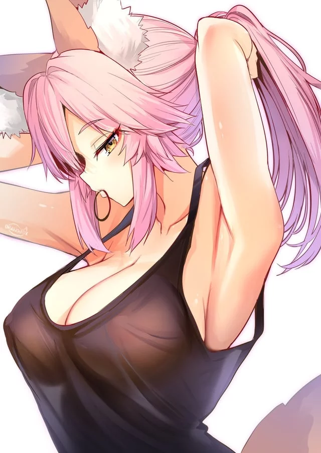 (Tamamo) and her gorgeous armpits are perfect for masturbating endlessly to 🥵