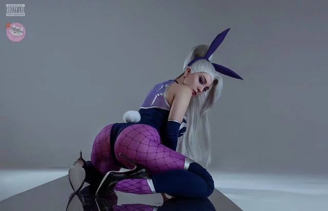 Syndra's view from behind [League of Legends] (ZoeVolf)