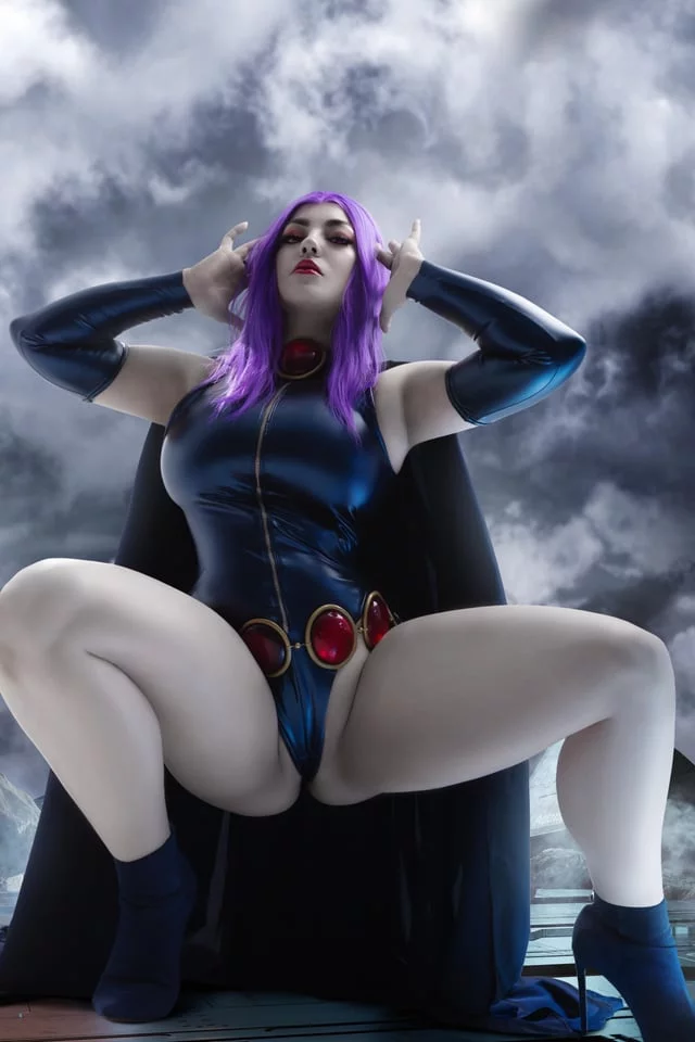 What if your face was under Raven here? [DC] (ZoeVolf)