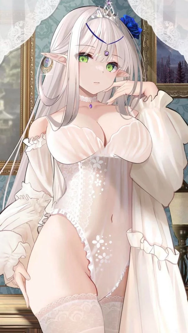 I want to be a royal princess, who is given a loyal knight to protect me. However, I don’t seem to care about my lewd clothing choices~