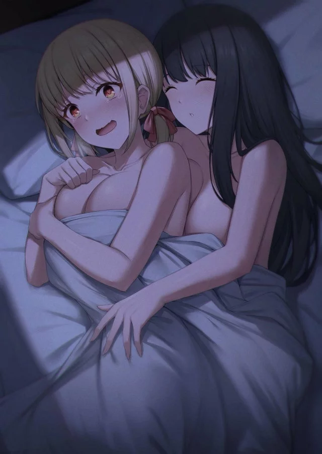 “A-are you sure sleeping together naked will help me sleep better?”(i want to be your naive friend that you want)