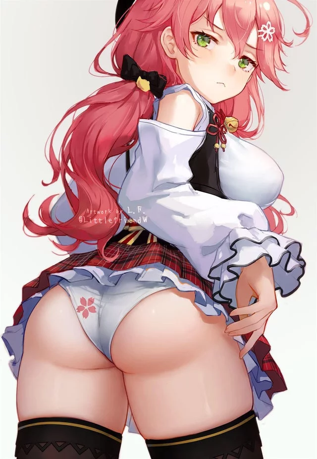 Sakura have a nice ass