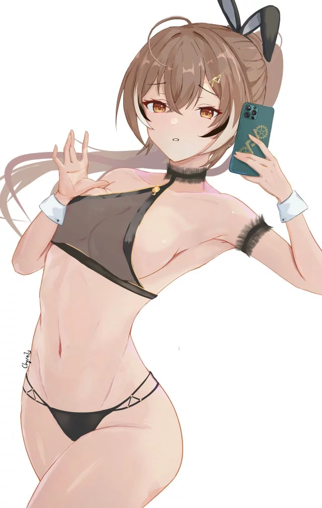 It's amazing how sometimes seeing less of a woman's body can turn me on even more. (Mumei) in lingerie definitely is extremely sexy