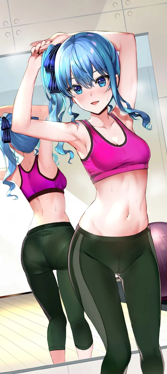 Sui-chan Showing Off Her Abs