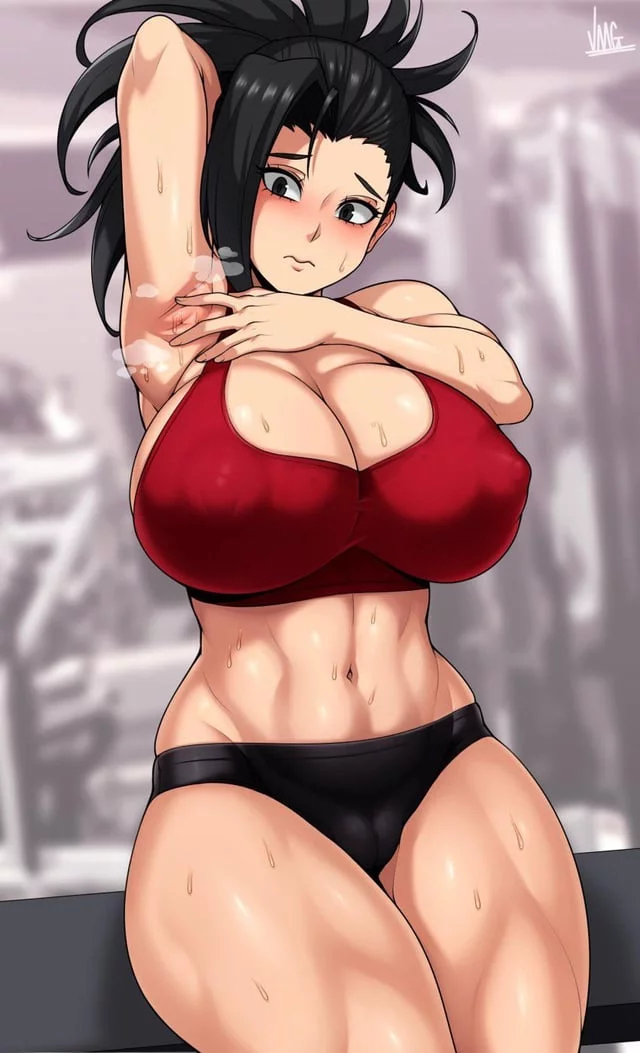 Embarrassed Momo shows off her armpit at the gym (JMG)