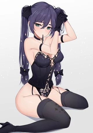 Mona’s new outfit