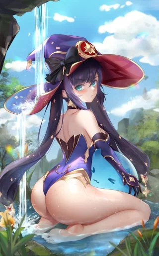 Mona sits below waterfall (by 劉了了)