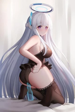 Noa Booty on the Bottle [Blue Archive]