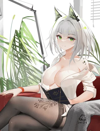 Kal'tsit on couch (左侧三房心) [Arknights]