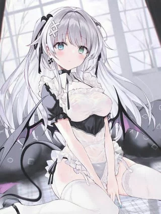 My master summoned me and bound me as their servant. I’m glad I don’t have to worry about humans attacking me… but why can’t I wear a bra..?
