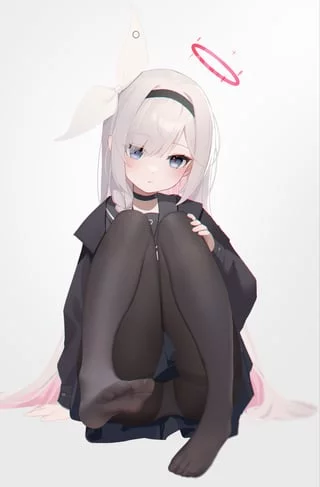 I can kiss and sniff Arona's feet on a daily basis