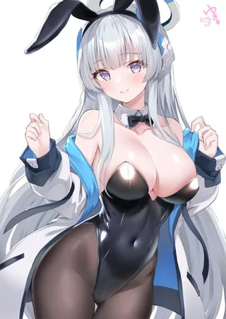 Noa discloses her jacket (By _yuukiyuki_) [Blue Archive]