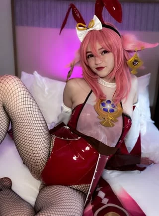 Yae Miko spreading her legs in a bunnysuit
