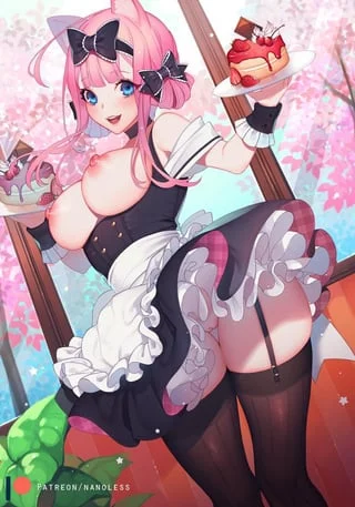 Curvy Maid