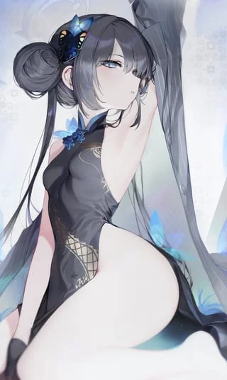 Revealing dress (@qleleldhcks)