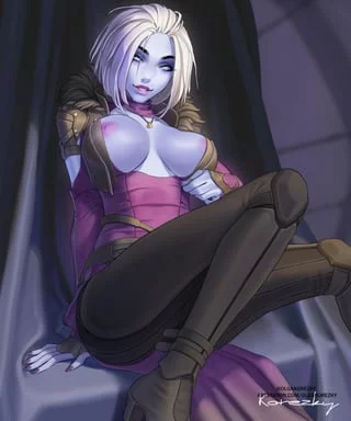 Mara Sov flashing her tits (olga korezsky) [Destiny]
