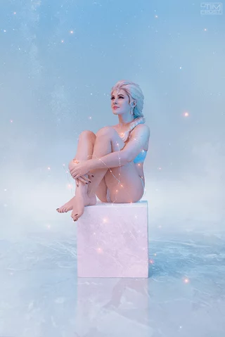 Elsa cosplay by Yuna Kairi [Frozen]