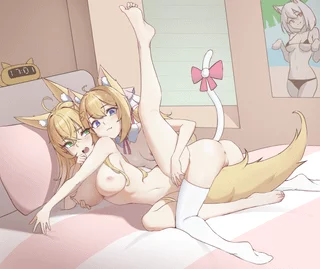Kitty playing with foxy