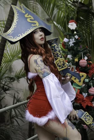 Miss Fortune from [League of Legends] by (Thimeow)