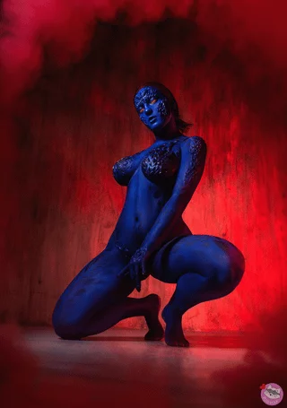 Mystique on the prowl [Marvel] (ZoeVolf)