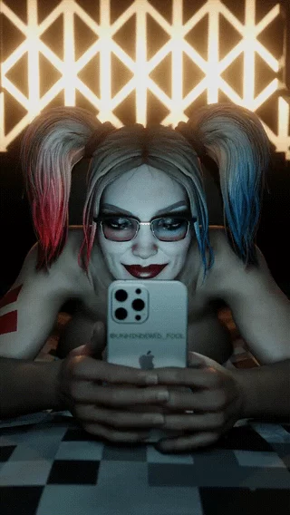 Harley sending a little gift (The Unhindered Fool) [DC]