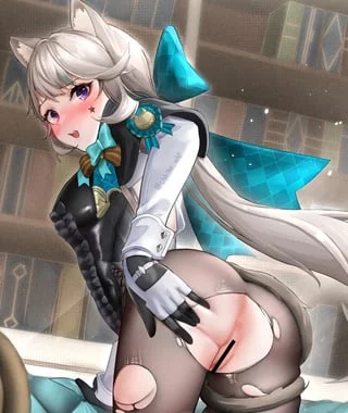 Lynette's embarrassed Traveler could see her exposed backview