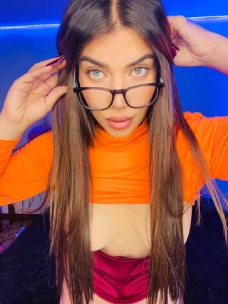 Im Velma [Scooby Doo](saafirlove8)