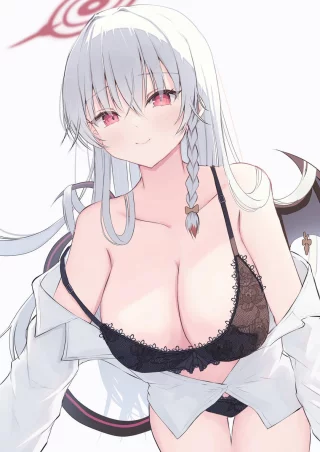 Haruna's black lingerie