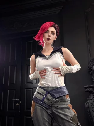 Vi cosplay by (Miakanayuri)