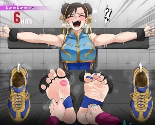 Chun-Li tickled by Juri (by Solesgoodman)