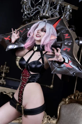 Briar (Aloeveraiskawaii)